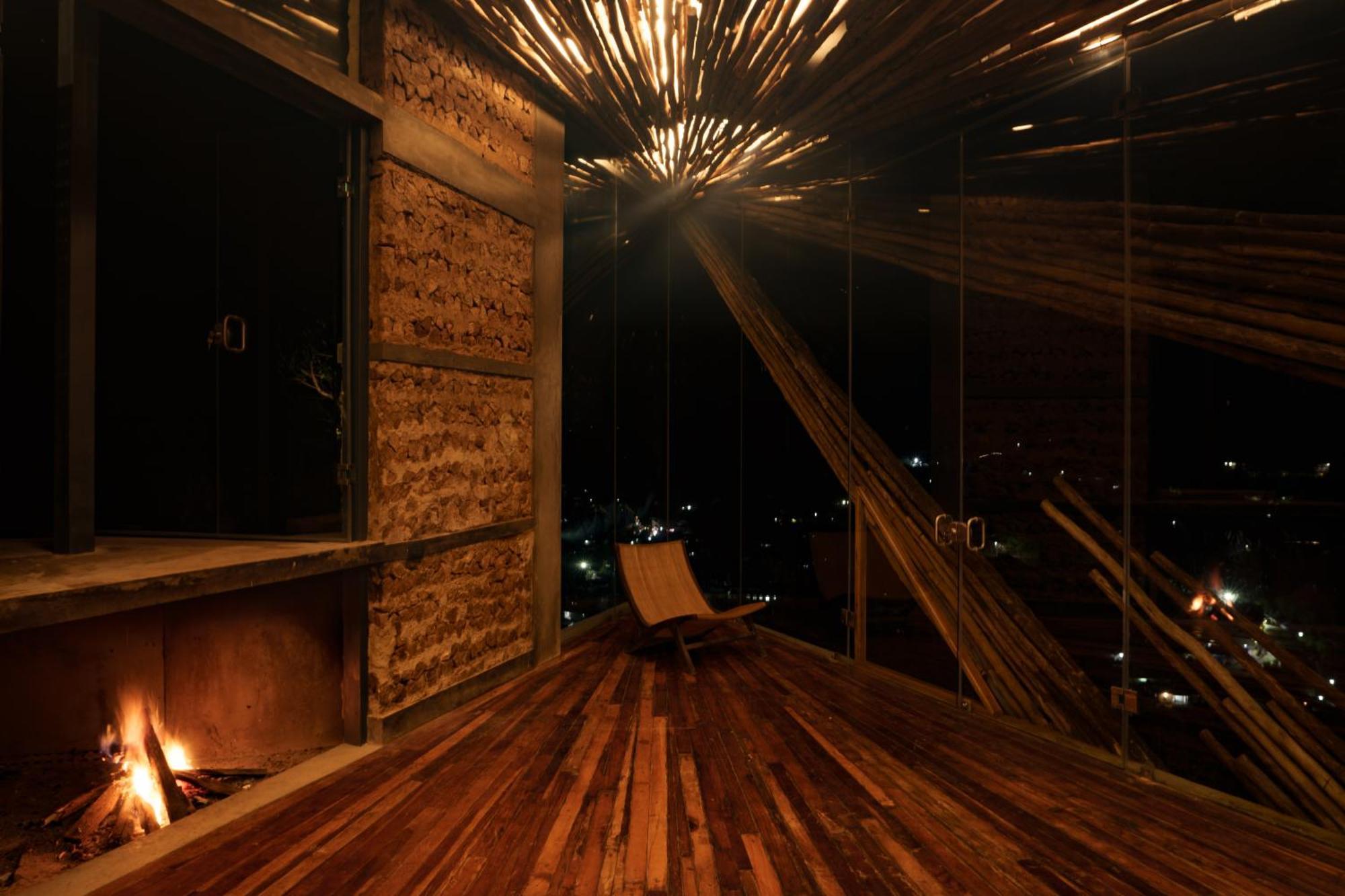 The Ledge By Bloobuck Villa Pirmed Exterior photo